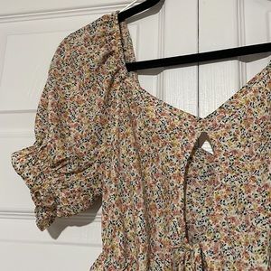 SIENNA SKY lady top Pink Floral 📸🌸 SMALL Size